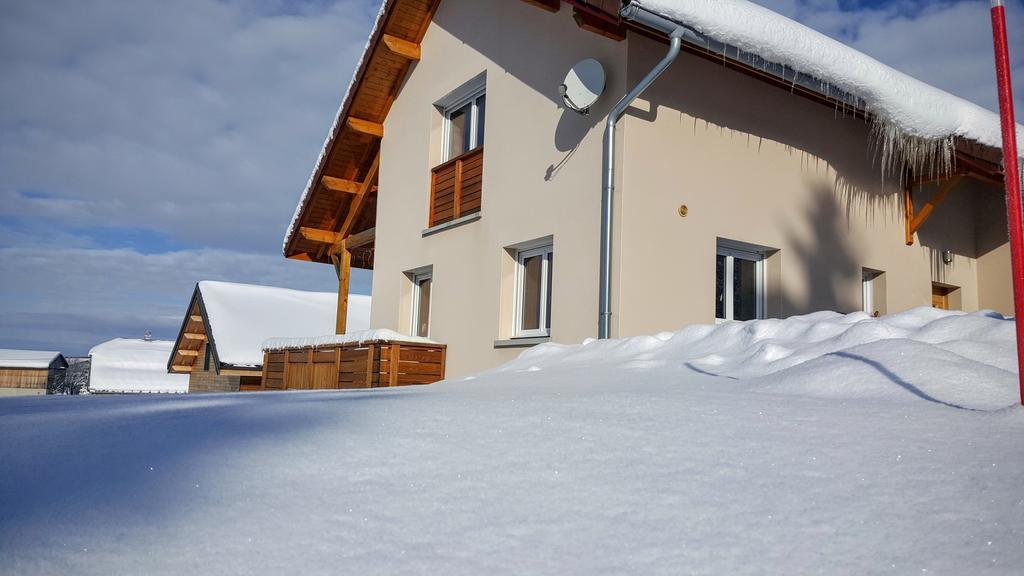 Magnifique Appartement A La Montagne Classe 4 Etoiles Chapelle-des-Bois Exteriör bild
